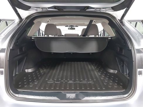 Used 2025 Subaru Outback Premium image 12