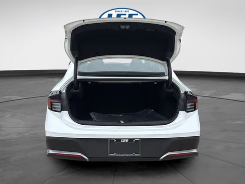 New 2026 Hyundai Sonata SE FWD image 17