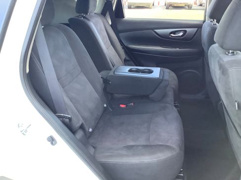 Used 2015 Nissan Rogue SV image 14