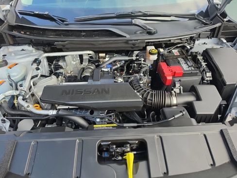 Used 2026 Nissan Rogue SV AWD/4WD image 25