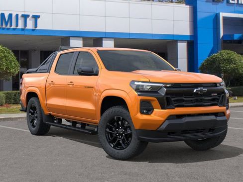 New 2026 Chevrolet Colorado Z71 w/ Midnight Edition AWD/4WD image 7