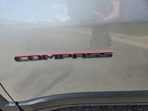 Used 2020 Jeep Compass Trailhawk AWD/4WD image 33