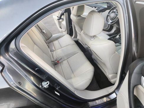 Used 2013 Acura TSX Sedan image 13