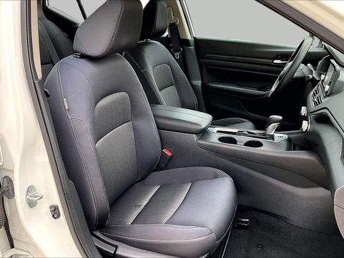 Used 2021 Nissan Altima 2.5 S w/ Driver Assist Package FWD image 9