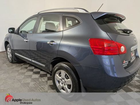 Used 2014 Nissan Rogue S w/ Convenience Package AWD/4WD image 4