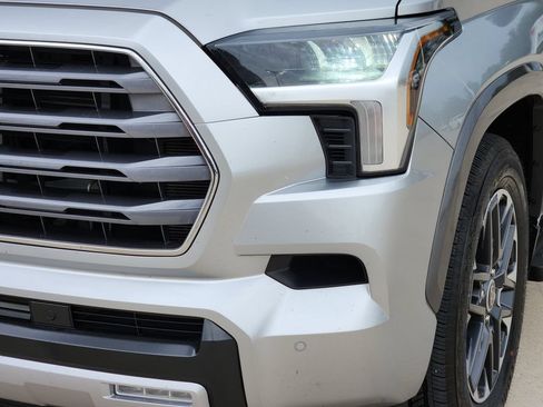 Certified 2023 Toyota Sequoia Limited AWD/4WD image 10