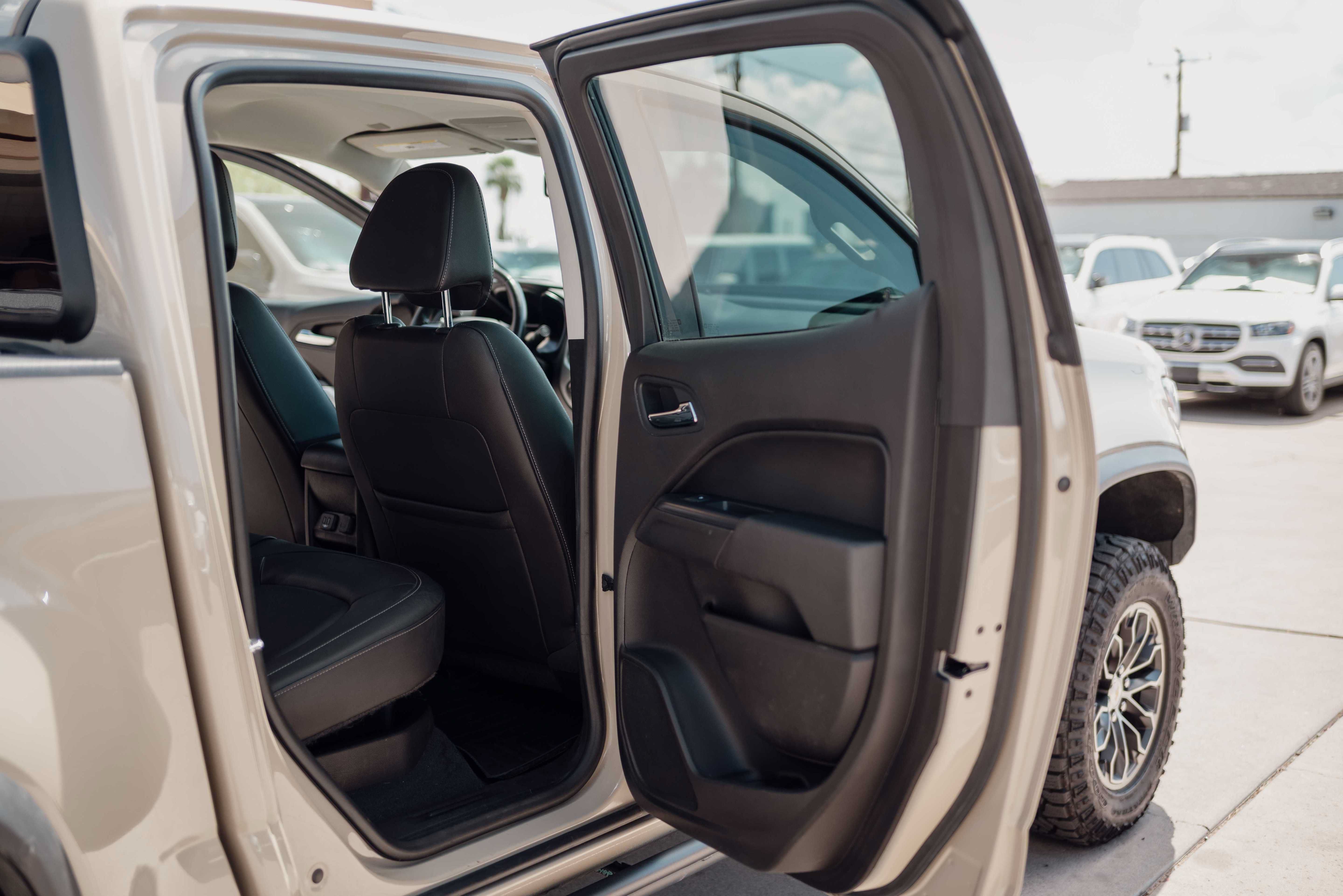 Used 2021 Chevrolet Colorado ZR2 AWD/4WD image 11