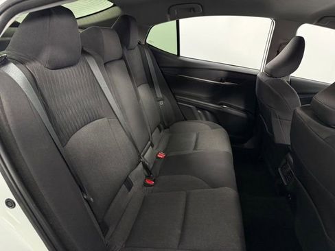 Used 2025 Toyota Camry LE w/ Convenience Package image 17