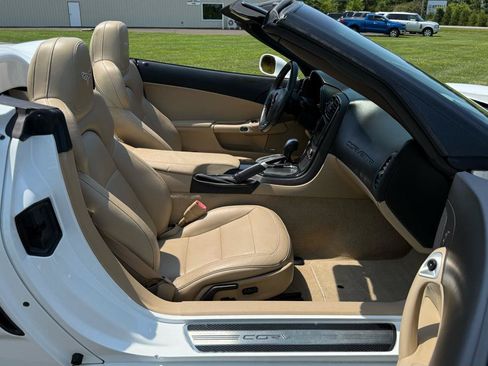 Used 2012 Chevrolet Corvette Grand Sport w/ 2LT Preferred Equipment Group RWD image 24