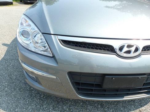 Used 2010 Hyundai Elantra SE FWD image 5