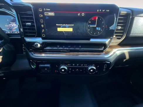 Used 2024 GMC Sierra 2500 SLE w/ SLE Value Package; image 11