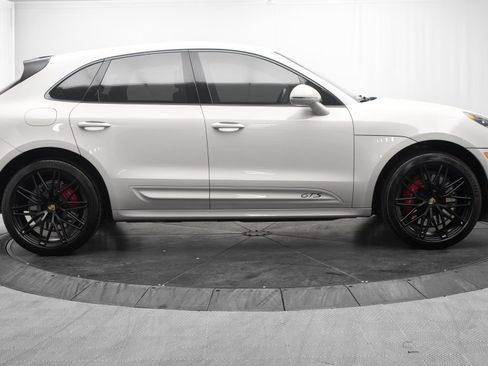 Used 2023 Porsche Macan GTS w/ Premium Package Plus AWD/4WD image 2