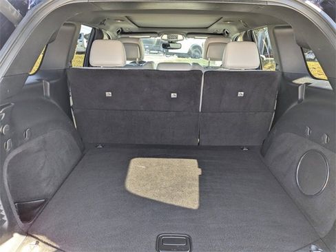 Used 2018 Jeep Grand Cherokee Limited image 12