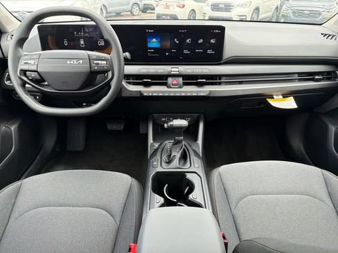 New 2026 Kia K4 FWD image 9