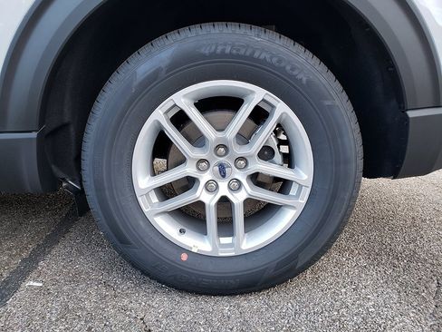 New 2026 Ford Explorer Active image 14