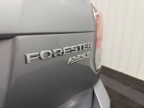 Used 2017 Subaru Forester 2.5i Touring image 8