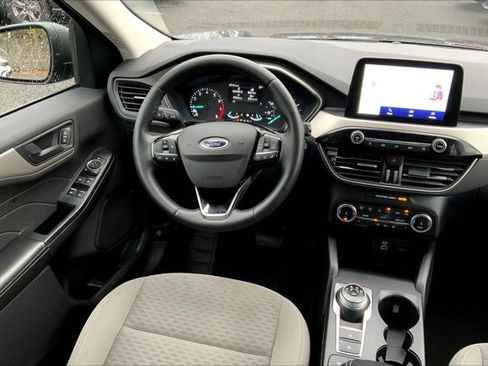 Used 2022 Ford Escape SE w/ Convenience Package image 4