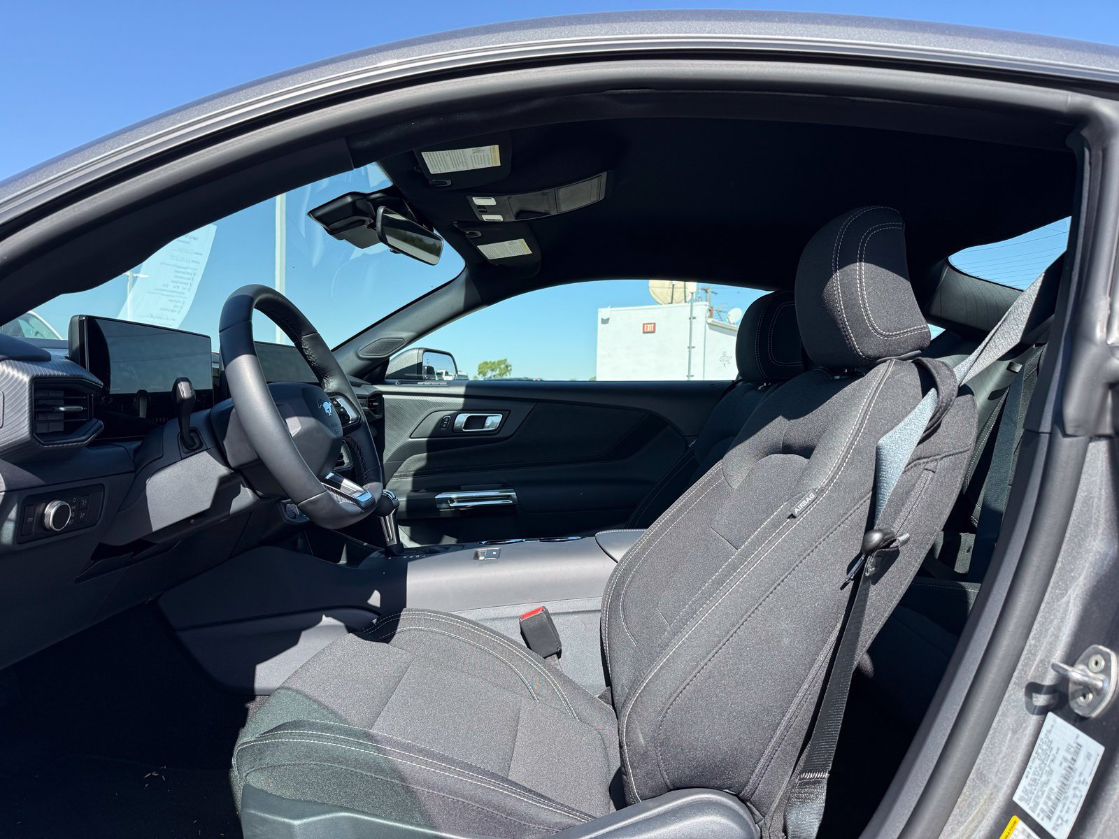 Used 2025 Ford Mustang Coupe RWD image 5