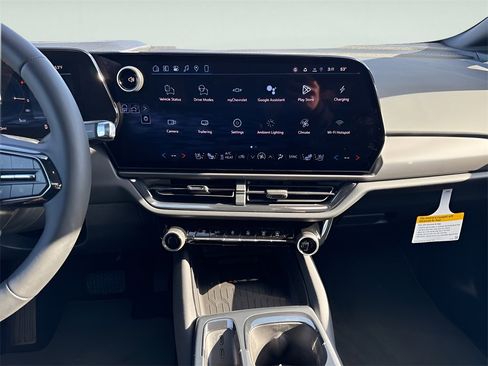 New 2026 Chevrolet Equinox EV RS image 14