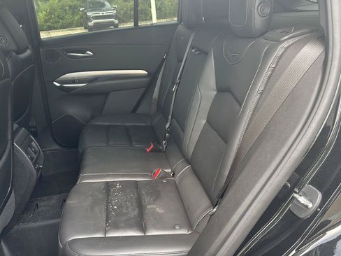 Used 2022 Cadillac XT4 Premium Luxury w/ Sun And Sound Package AWD/4WD image 10