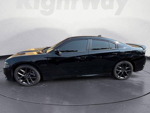 Used 2022 Dodge Charger R/T w/ Plus Group RWD image 2