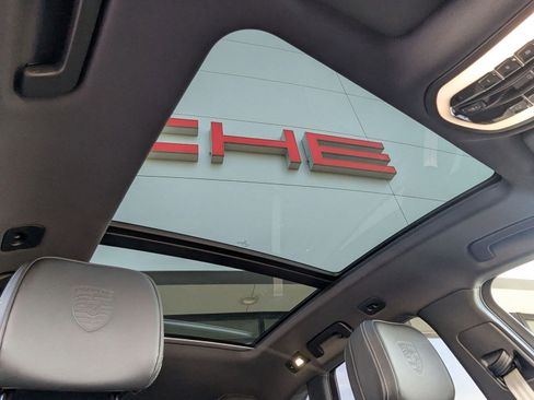 New 2026 Porsche Macan AWD/4WD image 26