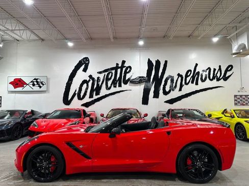 Used 2014 Chevrolet Corvette Stingray Convertible w/ 2LT Preferred Equipment Group RWD image 2