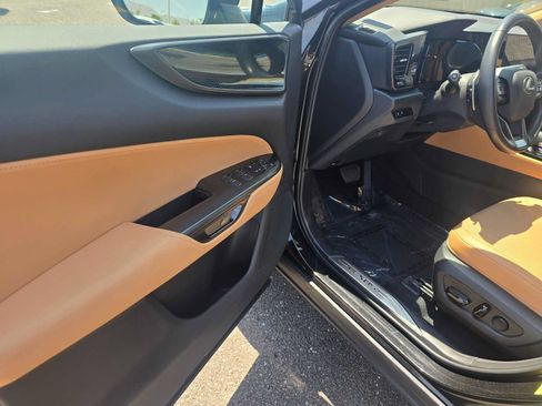 Used 2026 Lexus NX 350 AWD image 21