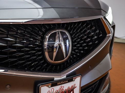 Used 2023 Acura MDX FWD w/ Technology Package image 9