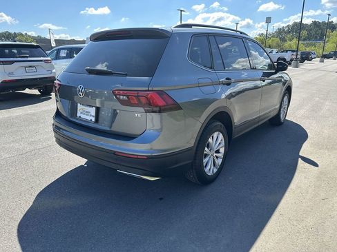 Used 2018 Volkswagen Tiguan S image 3