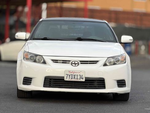 Used 2012 Scion tC FWD image 2