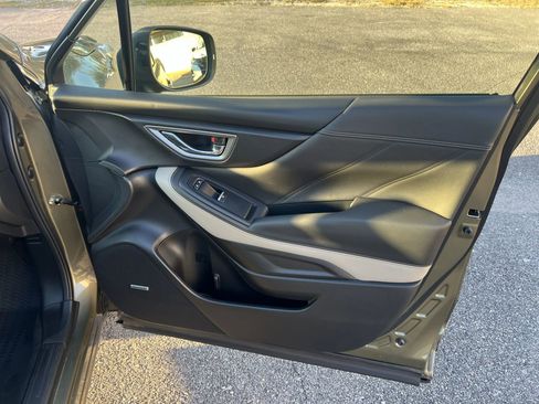 Used 2024 Subaru Forester Limited image 12