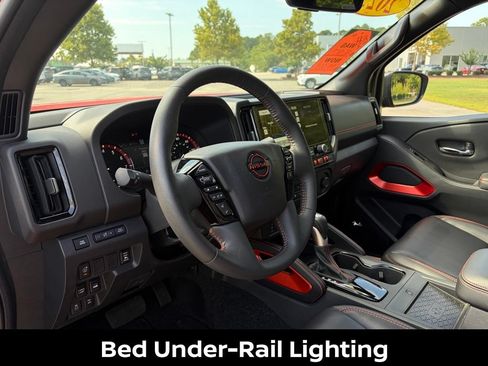 Certified 2025 Nissan Frontier PRO-4X w/ Pro Premium Package AWD/4WD image 18