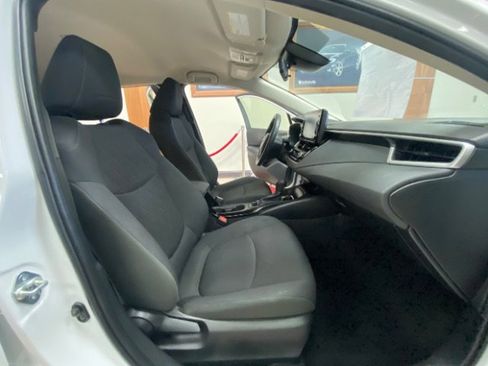 Used 2022 Toyota Corolla LE image 20