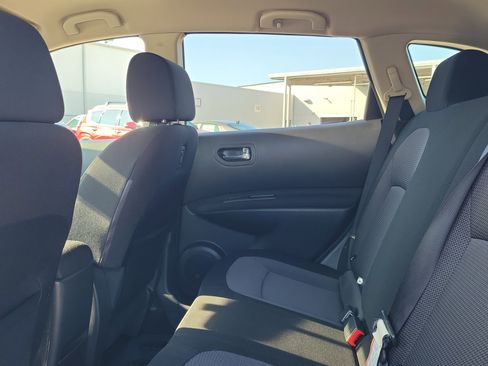 Used 2011 Nissan Rogue SV image 12