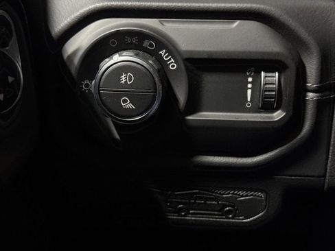New 2026 Jeep Gladiator Rubicon AWD/4WD image 17