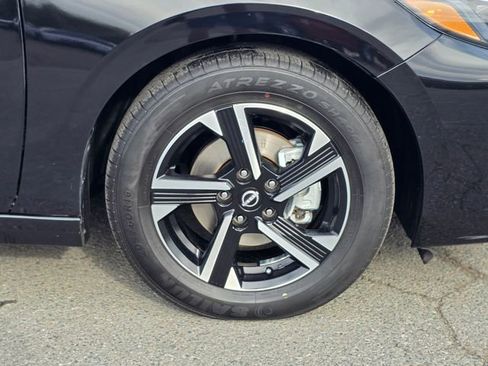 Used 2024 Nissan Sentra SV FWD image 8