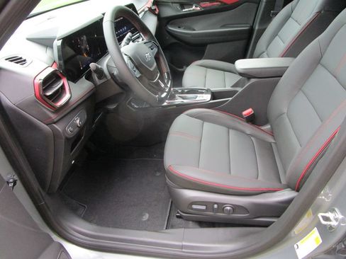 New 2026 Chevrolet TrailBlazer RS w/ Convenience Package FWD image 19
