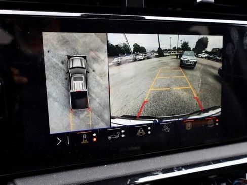 Used 2026 GMC Sierra 1500 AT4 w/ AT4 Premium Package AWD/4WD image 11