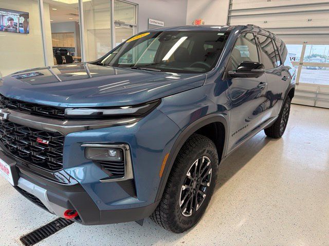 Used 2026 Chevrolet Traverse Z71 w/ Enhanced Driving Package AWD/4WD image 6
