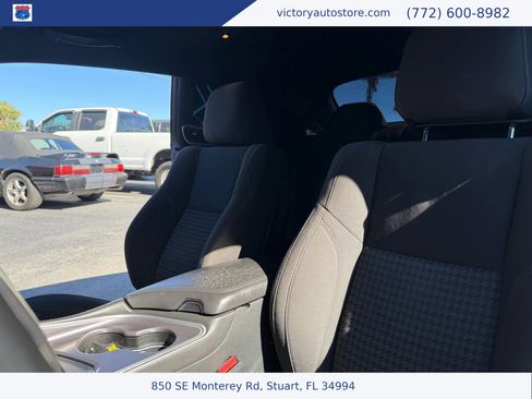 Used 2019 Dodge Challenger SXT image 46