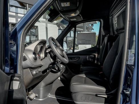 Used 2026 Mercedes-Benz Sprinter 2500 image 12