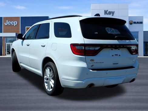 Used 2024 Dodge Durango GT AWD/4WD image 3