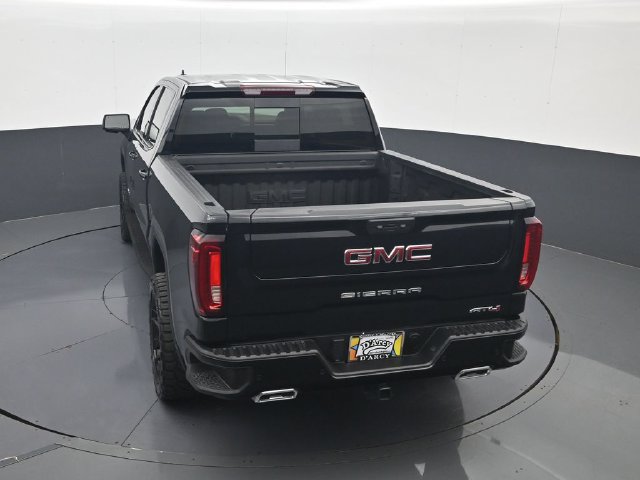 Used 2025 GMC Sierra 1500 AT4 w/ AT4 Premium Package AWD/4WD image 18