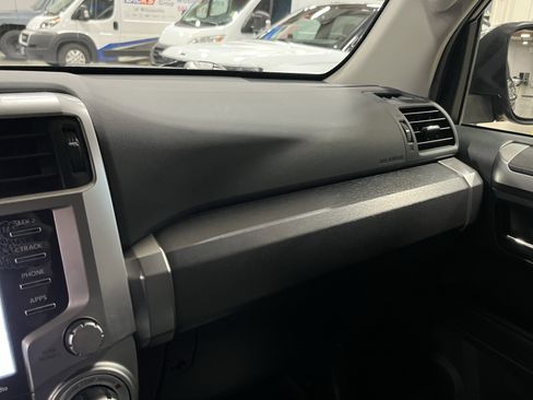 Used 2022 Toyota 4Runner SR5 Premium image 22