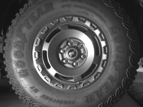Used 2022 Ford Bronco Everglades AWD/4WD image 11