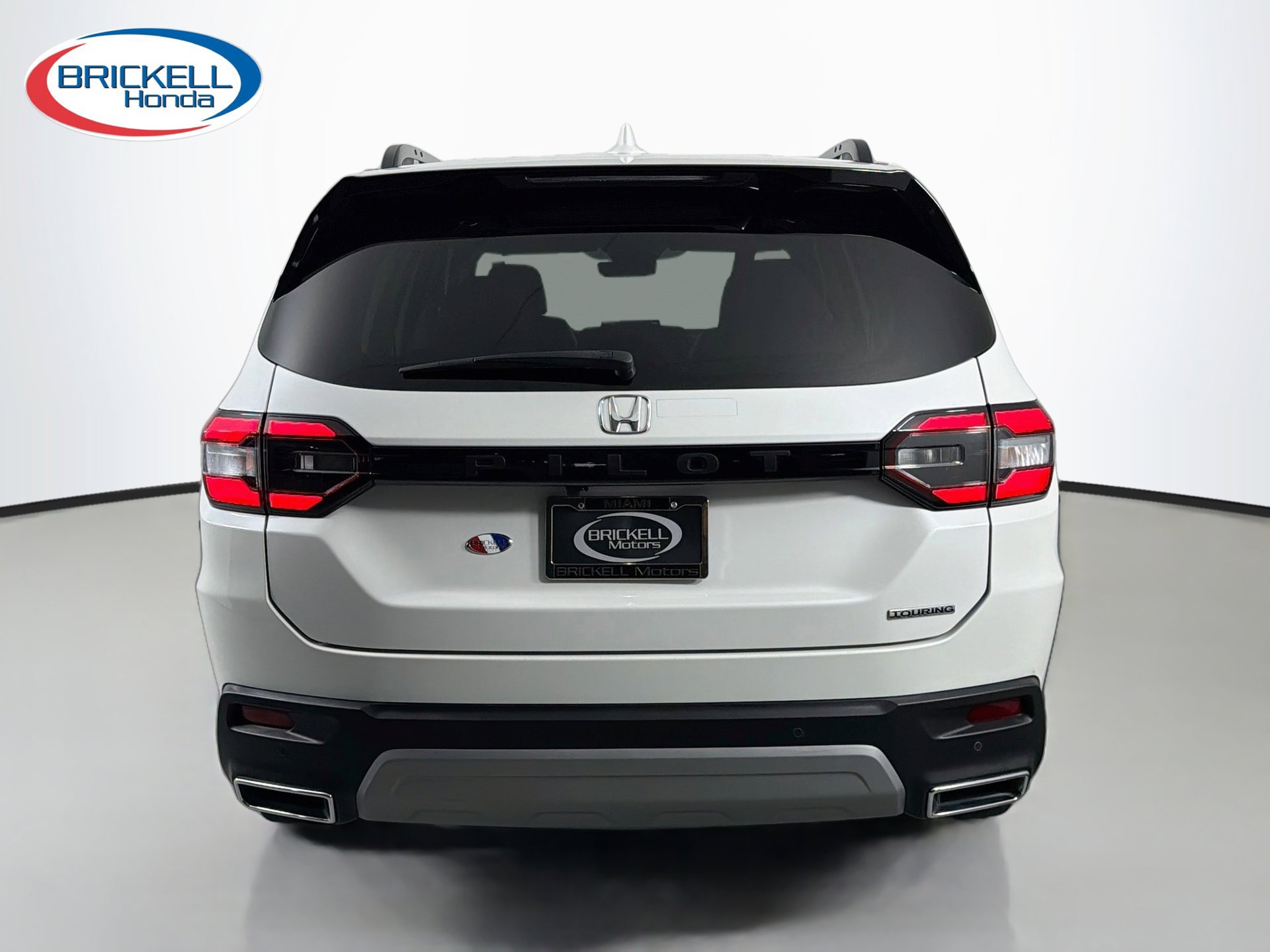 Used 2024 Honda Pilot Touring image 4