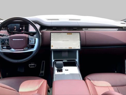 Used 2025 Land Rover Range Rover Long Wheelbase Autobiography AWD/4WD image 14