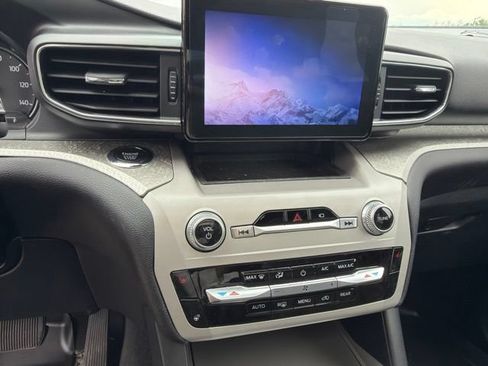 Used 2023 Ford Explorer Timberline AWD/4WD image 7