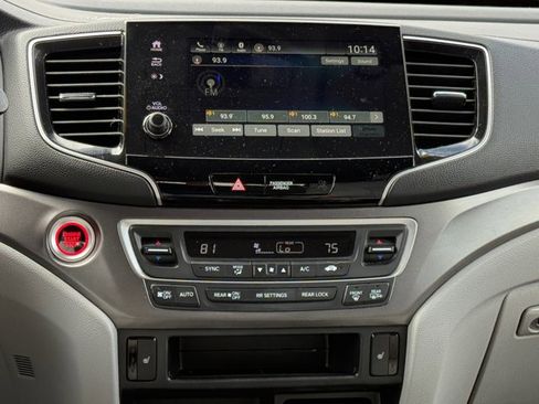 Used 2021 Honda Pilot EX image 22